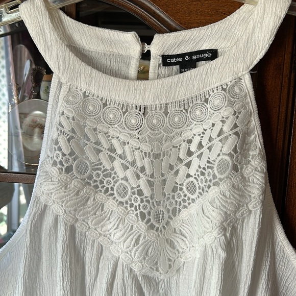 Cable and Gauge GORGEOUS white halter top with small button on back. NWOT. Flowy - Picture 2 of 9